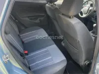 Usado Ford Fiesta Trend 82 CV (60 kW) 2009 Gris / plata Berlina