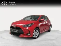 Usado Toyota Yaris Edition 125 CV (91 kW) 2022 Rojo Utilitario