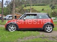 Usado Mini Cooper 115 CV (84 kW) 2004 Rojo Utilitario
