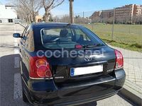 Usado Toyota Avensis Sol 129 CV (94 kW) 2006 Negro Berlina