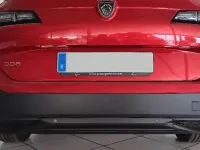 Usado Peugeot 308 Active 131 CV (96 kW) 2023 Rojo Familiar