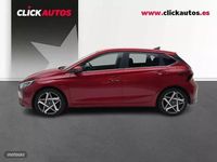 Usado Hyundai i20 100 CV (73 kW) 2025 Rojo Utilitario