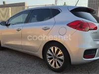 Usado Kia Ceed GT 136 CV (100 kW) 2016 Gris / plata Berlina