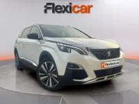 Usado Peugeot 5008 Active 131 CV (96 kW) 2019 Blanco SUV