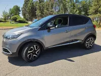 Usado Renault Captur Zen 110 CV (80 kW) 2015 Gris / plata SUV