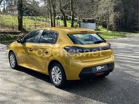 Używany Peugeot 208 75 KM (55 kW) 2022 Żółty Hatchback