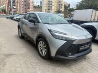 Käytetty Toyota C-HR Active 140 HP (102 kW) 2024 Harmaa Katumaasturi