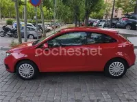 Usado Seat Ibiza Reference 80 CV (58 kW) 2009 Rojo Berlina