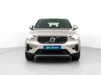 Begagnad Volvo XC40 Core 211 HK (155 kW) 2023 Beige SUV