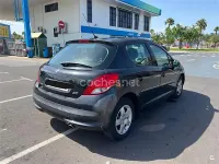 Usado Peugeot 207 Active 95 CV (69 kW) 2010 Negro Berlina