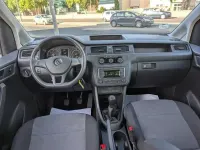 Usado VW Caddy 102 CV (75 kW) 2020 Rojo Monovolumen
