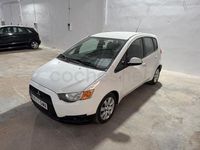 Usado Mitsubishi Colt Invite 75 CV (55 kW) 2009 Blanco Monovolumen