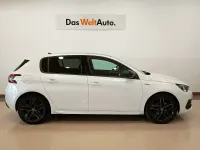 Usado Peugeot 308 GT-line 130 CV (95 kW) 2020 Blanco Berlina