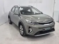 Usado Kia Stonic 101 CV (74 kW) 2022 Gris SUV