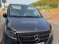 Usado Mercedes V220 Avantgarde 163 CV (119 kW) 2024 Gris / plata Monovolumen