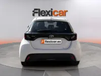 Usado Toyota Yaris Edition 125 CV (91 kW) 2023 Blanco Utilitario