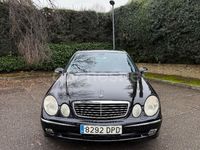 Usado Mercedes E500 Avantgarde 388 CV (285 kW) 2006 Negro Berlina