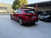 Usado Mazda 3 Luxury 105 CV (77 kW) 2016 Burdeos Utilitario