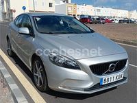 Usado Volvo V40 Kinetic 122 CV (89 kW) 2017 Gris / plata Berlina
