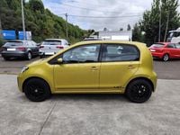 Usado VW up! high up! 60 CV (44 kW) 2016 Amarillo Utilitario