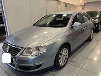 Usado VW Passat Advance 140 CV (102 kW) 2005 Azul Berlina