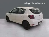 Usado Dacia Sandero Lauréate 75 CV (55 kW) 2019 Blanco Utilitario