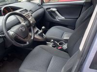 usado Toyota Auris 1.4D-4D Active