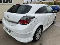 Usado Opel Astra GTC Sport 125 CV (91 kW) 2010 Blanco Berlina