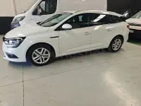 Usado Renault Mégane GrandTour Bose Edition 115 CV (84 kW) 2019 Blanco Familiar