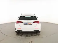 Usado Mercedes A200 AMG line 177 CV (130 kW) 2024 Blanco Berlina