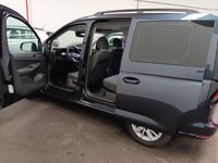 Usado VW Caddy Comfortline 102 CV (75 kW) 2025 Starlight blue metalizado Monovolumen