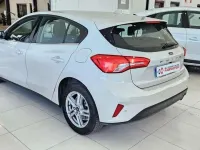 Usado Ford Focus Trend+ 120 CV (88 kW) 2022 Blanco Utilitario