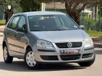 Usado VW Polo Trendline 65 CV (47 kW) 2006 Gris Utilitario