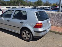 Usado VW Golf IV Highline 100 CV (73 kW) 2000 Gris / plata Berlina