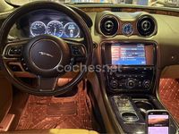 Usado Jaguar XJ Premium Luxury 275 CV (202 kW) 2010 Gris / plata Berlina