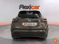 Usado Nissan Juke Acenta 114 CV (83 kW) 2021 Marrón SUV