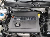 Usado Seat Leon Stella 105 CV (77 kW) 2004 Gris / plata Utilitario