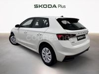 Usado Skoda Fabia Active 95 CV (69 kW) 2022 Blanco Berlina