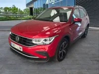 Usado VW Tiguan Life 150 CV (110 kW) 2022 Rojo SUV