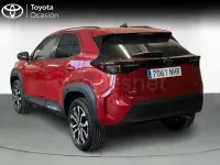 Usado Toyota Yaris Cross Active 130 CV (95 kW) 2025 Rojo SUV