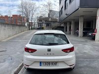 Usado Seat Leon Style 110 CV (80 kW) 2018 Blanco Berlina