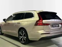 Usado Volvo V60 Core 197 CV (144 kW) 2025 Beige Familiar