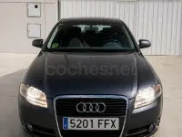 Usado Audi A4 140 CV (102 kW) 2006 Gris / plata Berlina