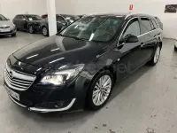 Usado Opel Insignia Excellence 170 CV (125 kW) 2015 Negro Familiar