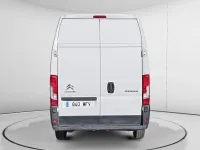 Usado Citroën Jumper 140 CV (102 kW) 2023 Blanco Monovolumen