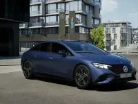 Nuevo Mercedes EQE350 AMG 234 kW (319 CV) 2026 Azul Berlina