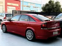 Usado Opel Vectra Sport 150 CV (110 kW) 2007 Rojo Berlina
