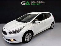 Usado Kia Ceed GT 90 HP (66 kW) 2014 Branco Sedan