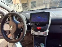 Usado Toyota Aygo 54 CV (39 kW) 2008 Blanco Utilitario