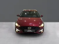 Usado Hyundai i30 119 CV (87 kW) 2022 Rojo Familiar